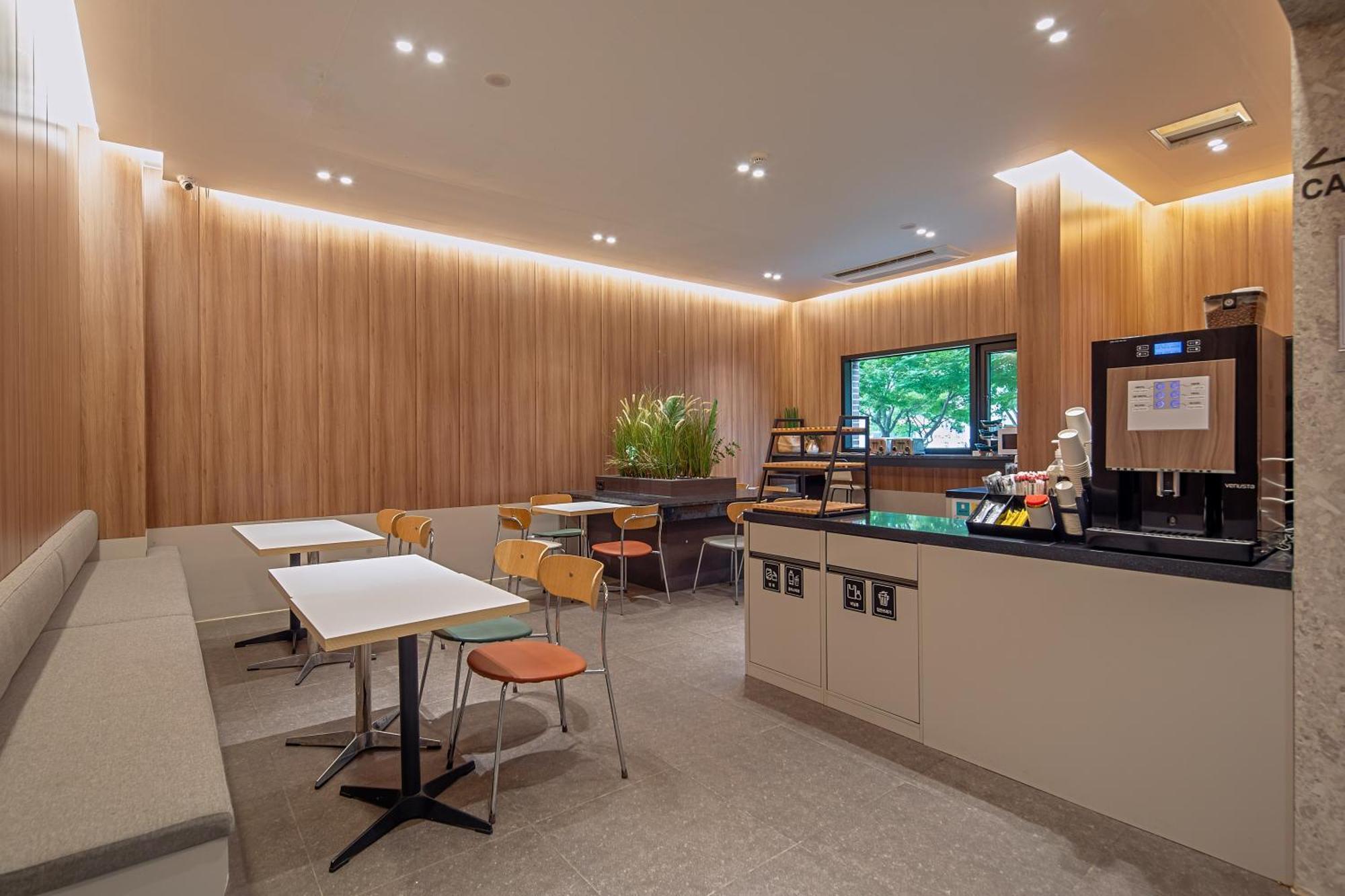 Cloud In Hotel Mokpo Peace Square Екстериор снимка