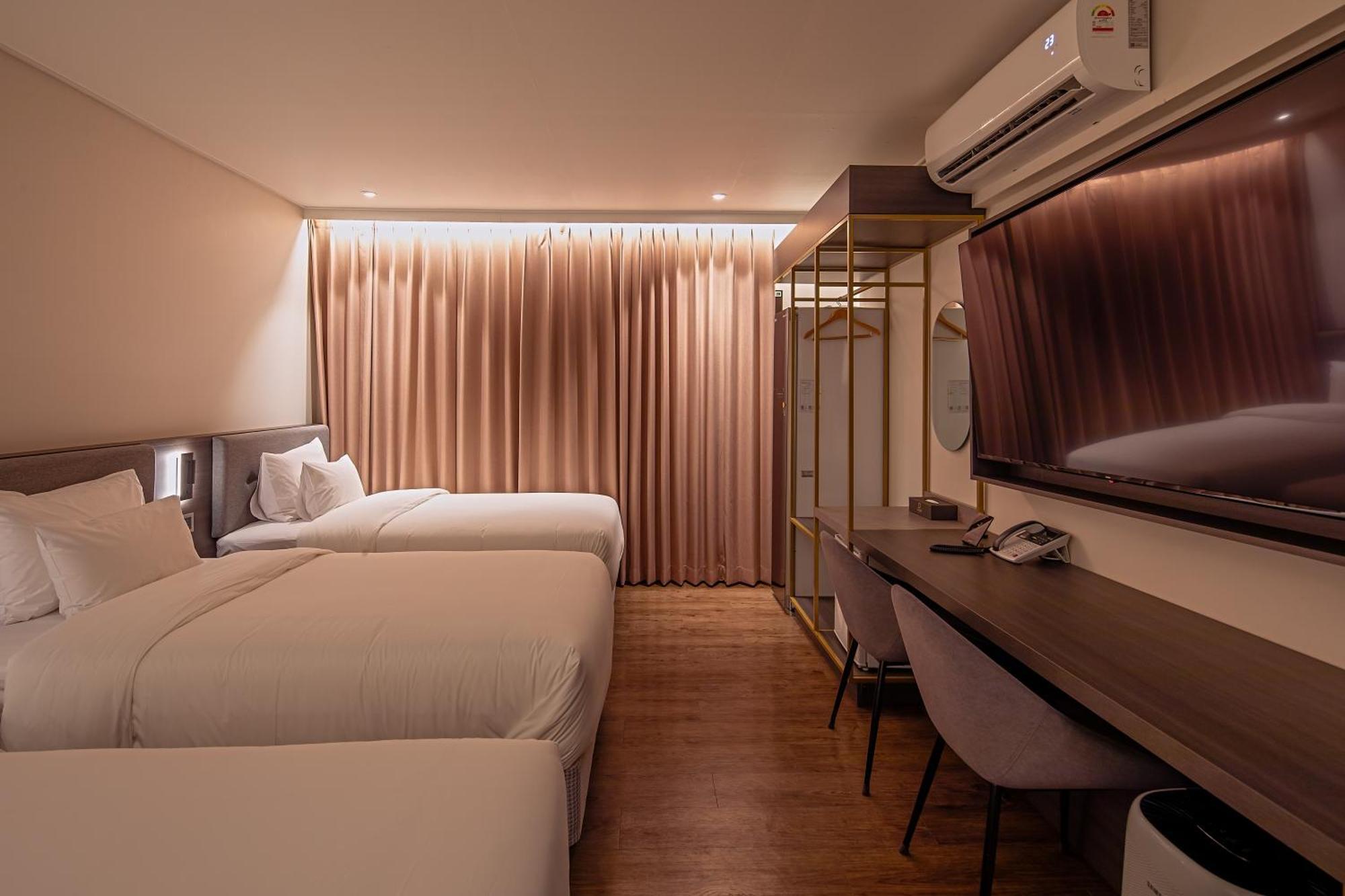 Cloud In Hotel Mokpo Peace Square Екстериор снимка