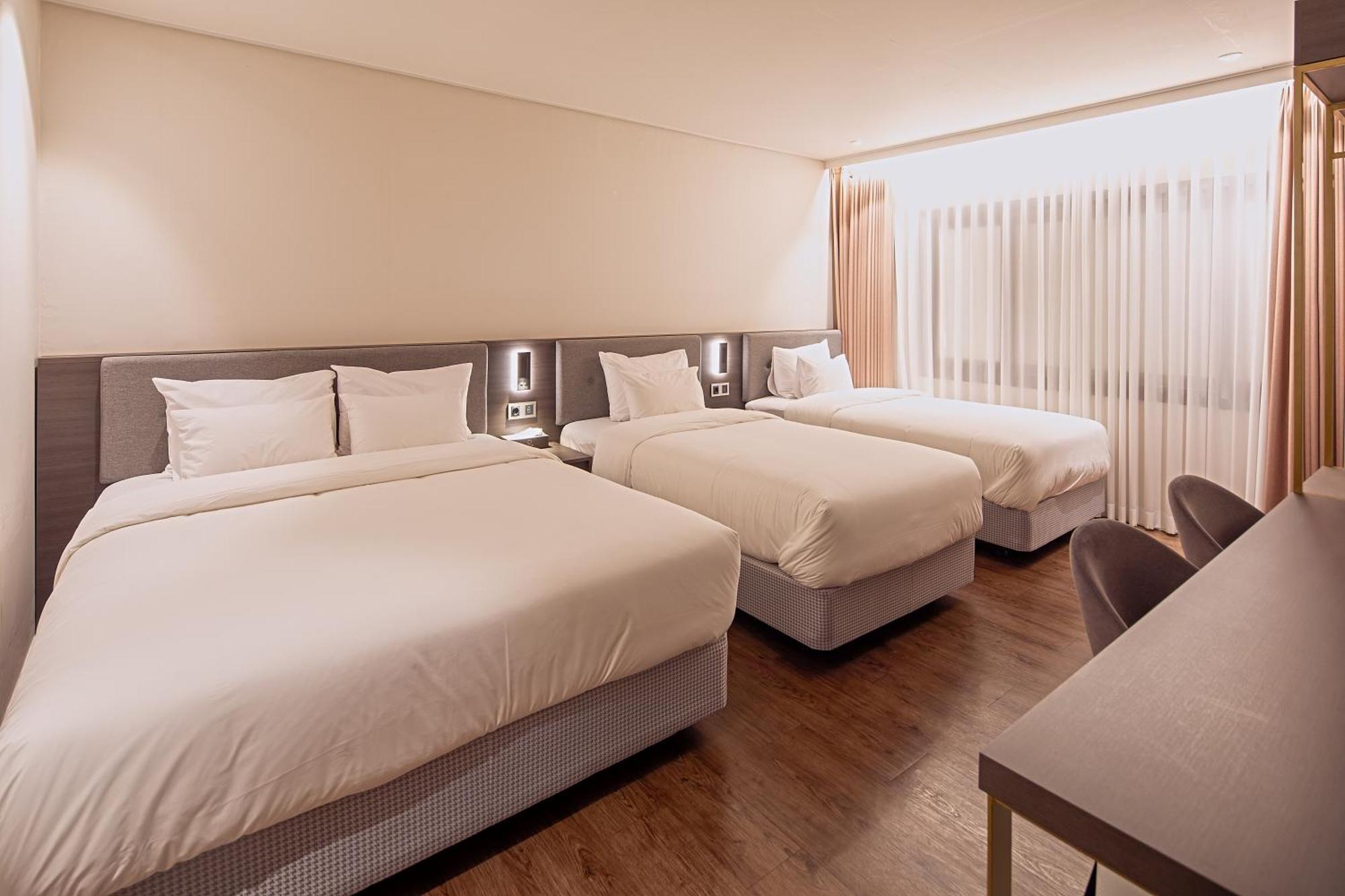 Cloud In Hotel Mokpo Peace Square Екстериор снимка