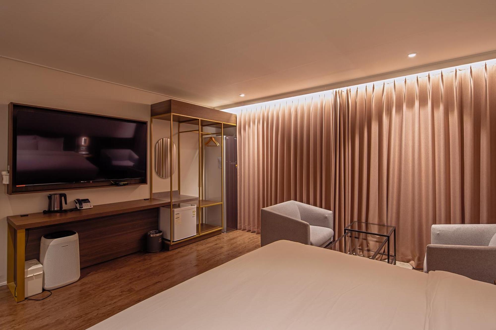 Cloud In Hotel Mokpo Peace Square Екстериор снимка